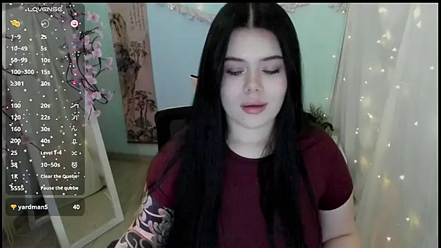 Mona Esty online show from 04.05.26