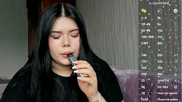 Mona Esty online show from 06.05.26