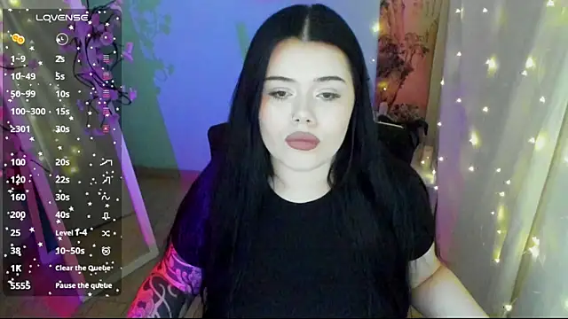 Snapshot of Mona_Esty chatting on 06.27.26 Mona Esty online show from 06.27.26