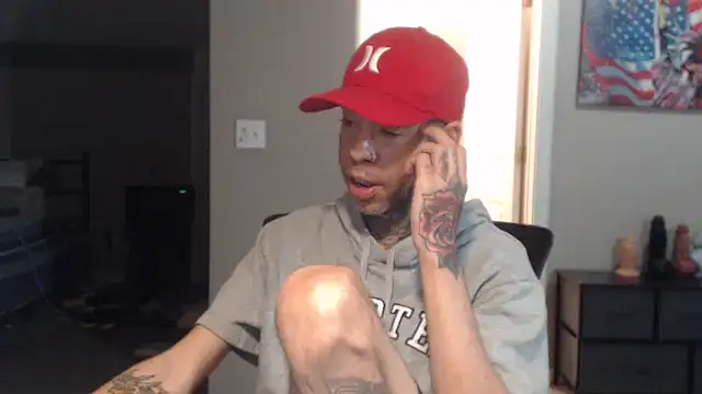 Snapshot of Michigan9000 chatting on 10.06.25 Michigan9000 online show from 10.06.25