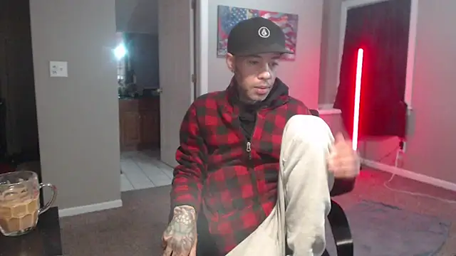 Snapshot of Michigan9000 chatting on 10.08.25 Michigan9000 online show from 10.08.25