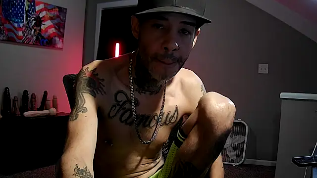 Snapshot of Michigan9000 chatting on 10.09.25 Michigan9000 online show from 10.09.25