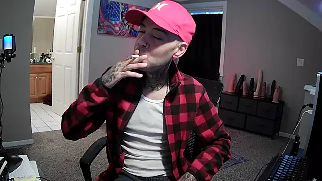 Snapshot of Michigan9000 chatting on 10.17.25 Michigan9000 online show from 10.17.25