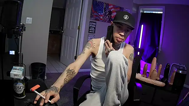 Snapshot of Michigan9000 chatting on 10.27.25 Michigan9000 online show from 10.27.25