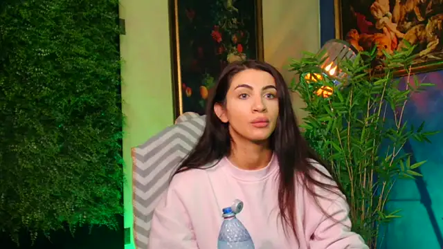 Snapshot of nicolepalmer chatting on 10.11.25 nicolepalmer online show from 10.11.25