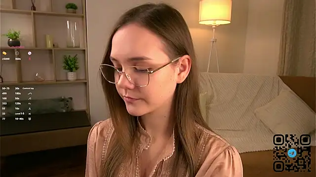 Snapshot of SweetSaraPie chatting on 01.10.26 SweetSaraPie online show from 01.10.26