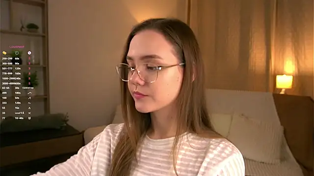 Snapshot of SweetSaraPie chatting on 02.26.26 SweetSaraPie online show from 02.26.26