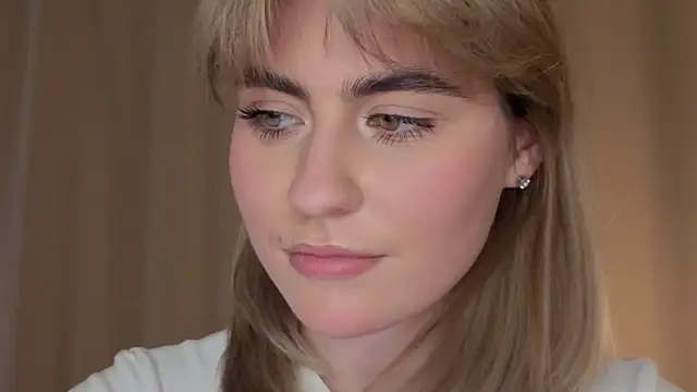 EuniceRaymundo online show from 10.04.25