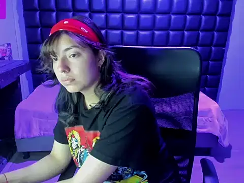 Violetta Swett  online show from 12.15.25