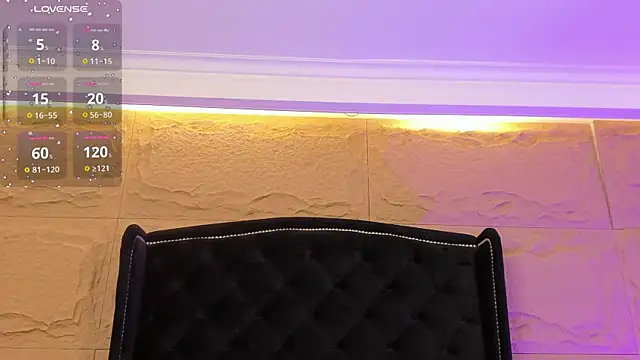 naomi hill1 online show from 11.21.25