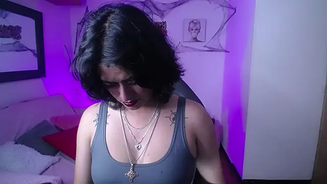 Snapshot of Andy_Eagleton_20_ chatting on 10.12.25 Andy Eagleton 20 online show from 10.12.25