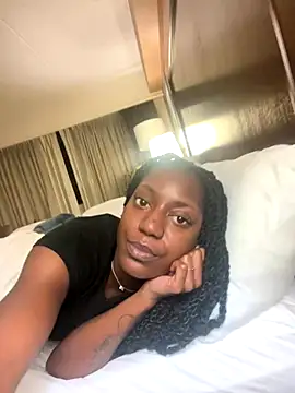 Snapshot of Giselledabodyyy chatting on 11.07.25 Giselledabodyyy online show from 11.07.25