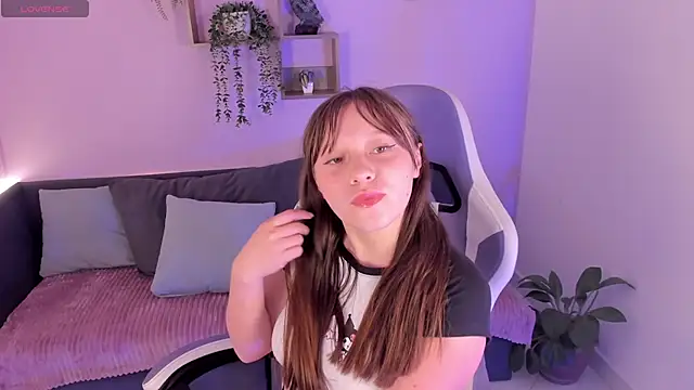 AliciaMoonx online show from 10.06.25