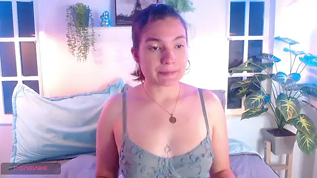 Viollet C online show from 10.12.25