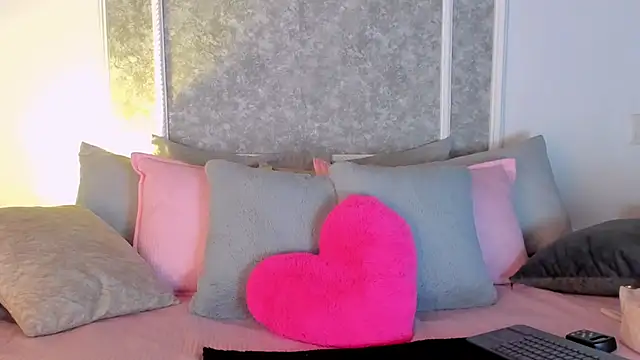  victoriaa  lois online show from 01.08.26