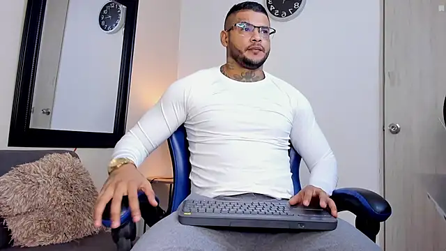 MICHELL ARTHUS  online show from 10.12.25