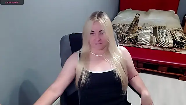 Snapshot of Ledi_Catherin chatting on 07.28.26 Ledi Catherin online show from 07.28.26