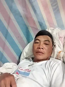 Snapshot of -CHOI-83 chatting on 10.05.25 -CHOI-83 online show from 10.05.25