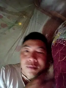 Snapshot of -CHOI-83 chatting on 10.07.25 -CHOI-83 online show from 10.07.25