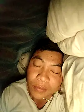 Snapshot of -CHOI-83 chatting on 10.18.25 -CHOI-83 online show from 10.18.25