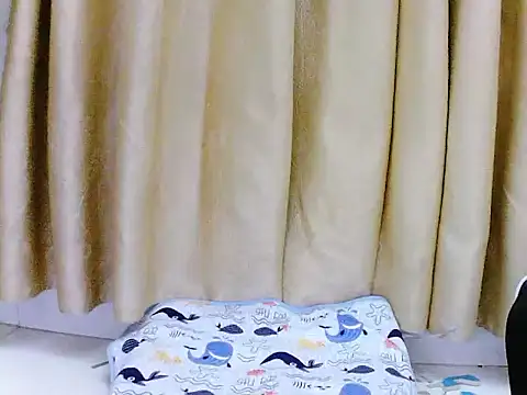 Minatasuka online show from 11.17.25