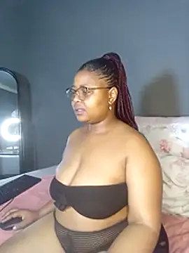 BoobsBae04 online show from 12.18.25