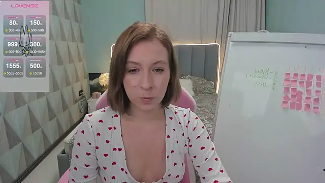 Emma Garcias online show from 11.08.25