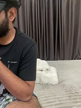 vickyandtania online show from 02.04.26