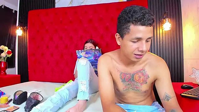 Snapshot of AnyAndDimitry chatting on 11.13.25 AnyAndDimitry online show from 11.13.25