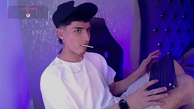 MateoMitchell online show from 11.13.25