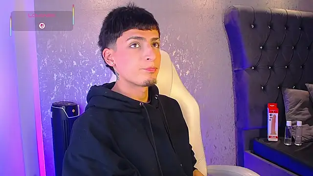 MateoMitchell online show from 12.18.25