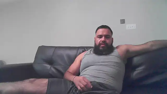 BigJohnBear39 online show from 10.04.25