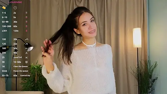 Snapshot of Playful_Lia chatting on 10.05.25 Playful Lia online show from 10.05.25