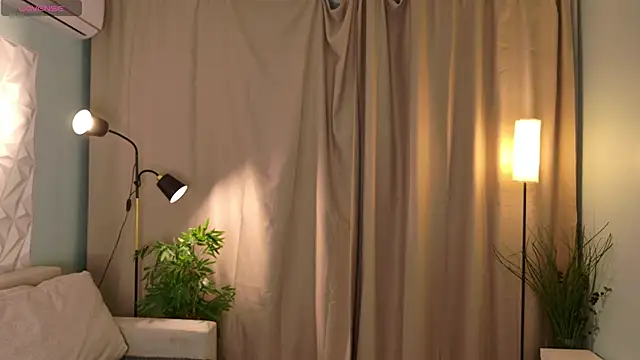 Snapshot of Playful_Lia chatting on 11.10.25 Playful Lia online show from 11.10.25