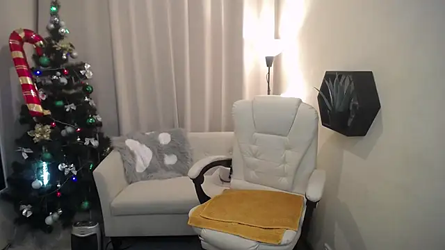 VestaWoody online show from 12.22.25