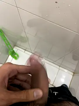 Akky00359 online show from 11.17.25