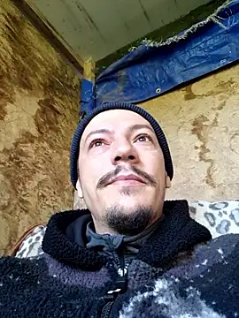 mrDEV1L online show from 10.04.25