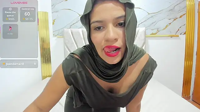 Snapshot of Yasmin_nazer chatting on 10.06.25 Yasmin nazer online show from 10.06.25