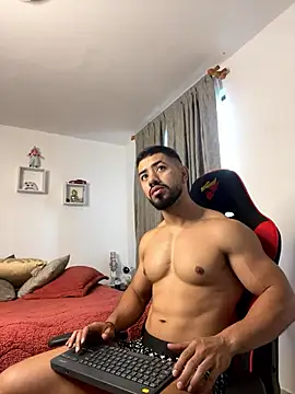 Ezzio Scolaro online show from 01.09.26