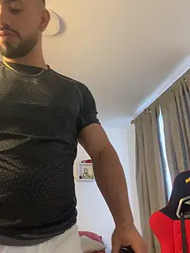 Ezzio Scolaro online show from 01.17.26