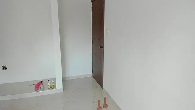 talianasweet03 online show from 11.19.25