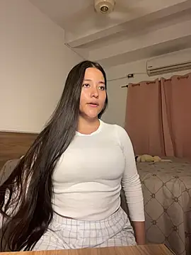 Nhefertary online show from 04.06.26