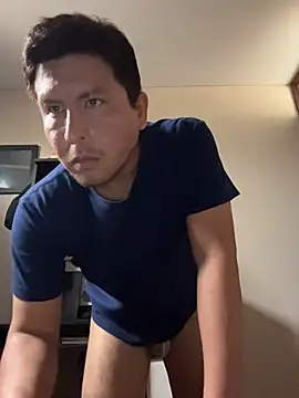 Snapshot of atreusfilho chatting on 11.11.25 atreusfilho online show from 11.11.25