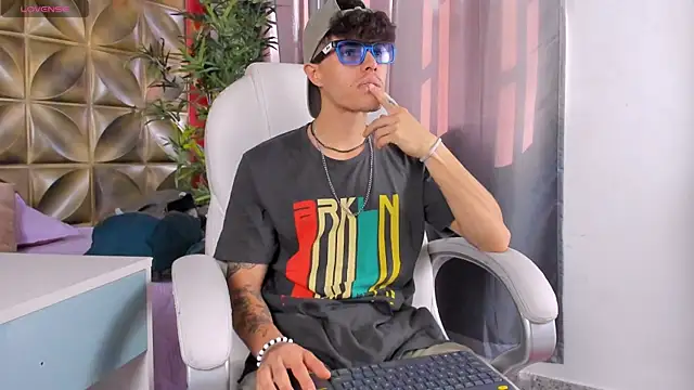 imsammytop online show from 10.21.25