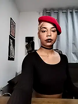 Helenoir online show from 04.12.26