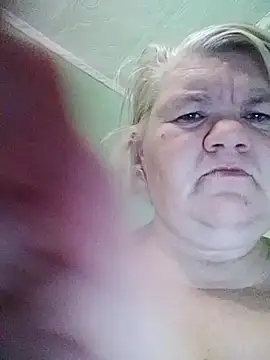 LusiyaGold5 online show from 10.22.25