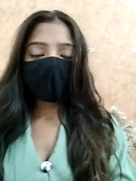 -Aarohi   online show from 10.04.25