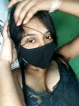 Snapshot of JANVI30 chatting on 11.11.25 JANVI30 online show from 11.11.25