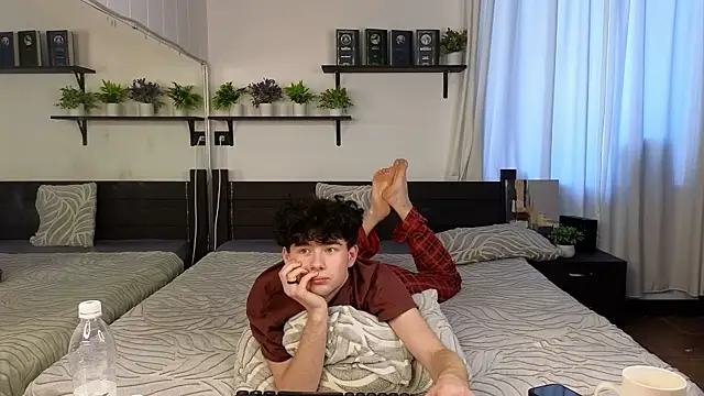 Cute Mike online show from 04.19.26