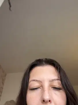 LuluMaexox online show from 10.05.25